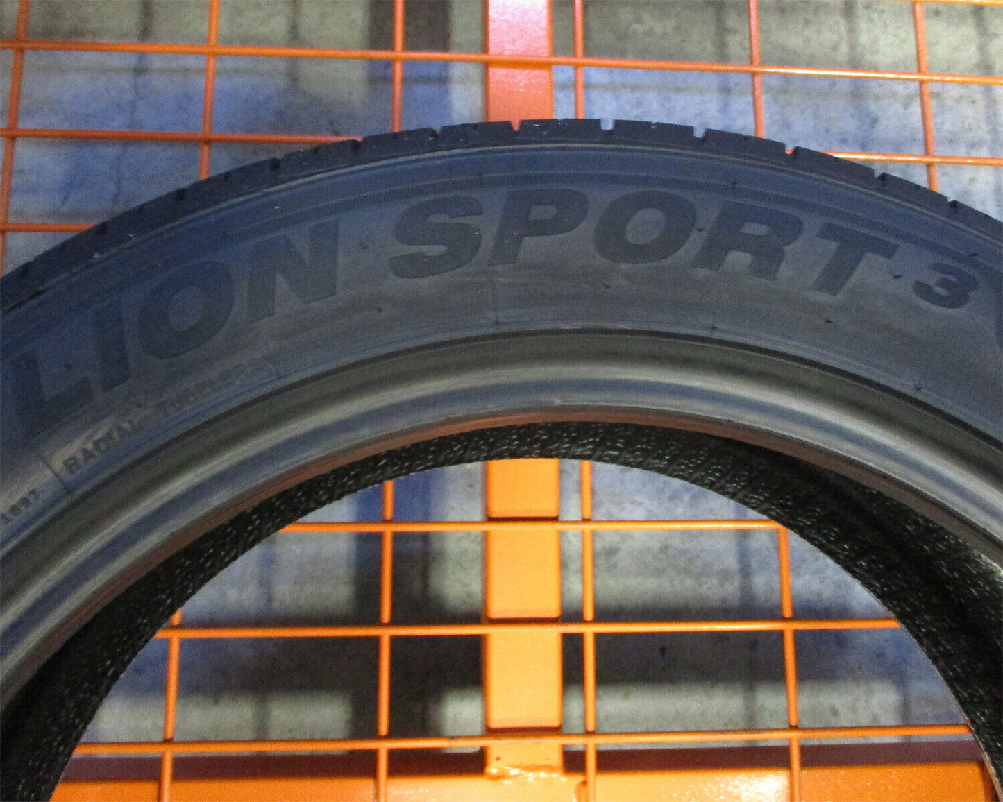 215/55R16 LION SPORT UHP3 97W XL - 221012910